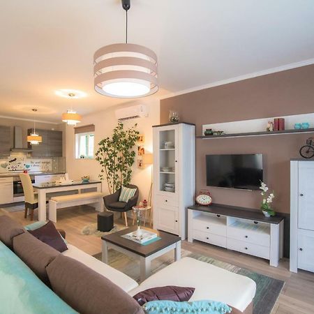 Apartman Luna Шибеник Екстер'єр фото