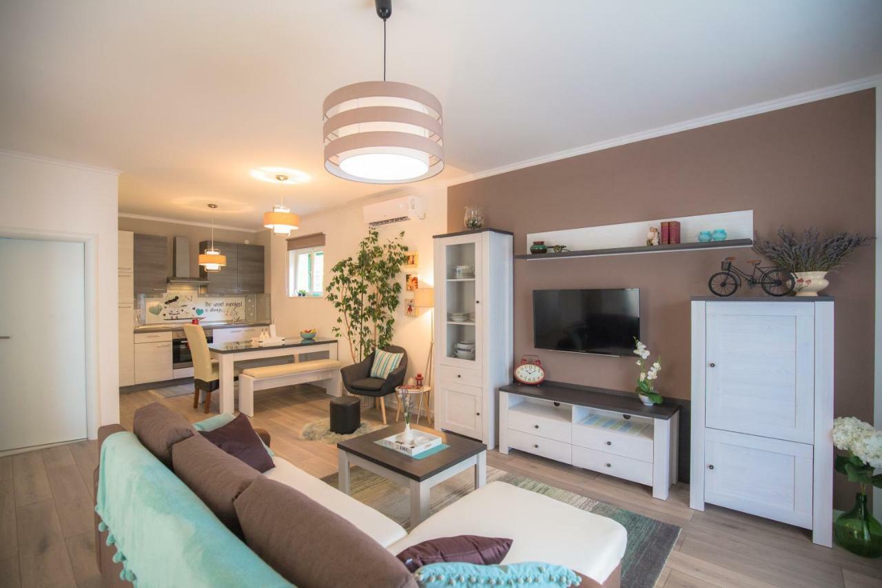 Apartman Luna Шибеник Екстер'єр фото